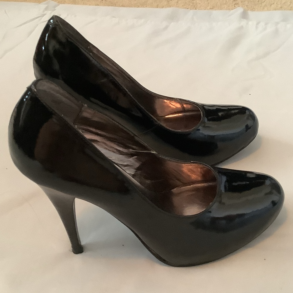Women's Black Patent High Heel Pumps - Sleek Dress Heels